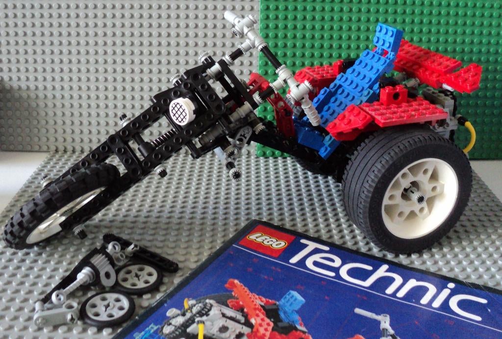 8857 (1) Street Chopper, inclusief handleiding, Kinderen en Baby's, Speelgoed | Duplo en Lego, Ophalen of Verzenden, Gebruikt