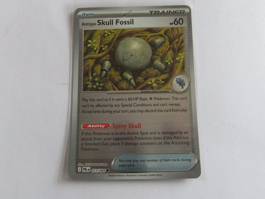 Pokémon TCG: Antique Skull Fossil Trainer Kaart R/Holo, Verzenden, Nieuw, Losse kaart, Foil