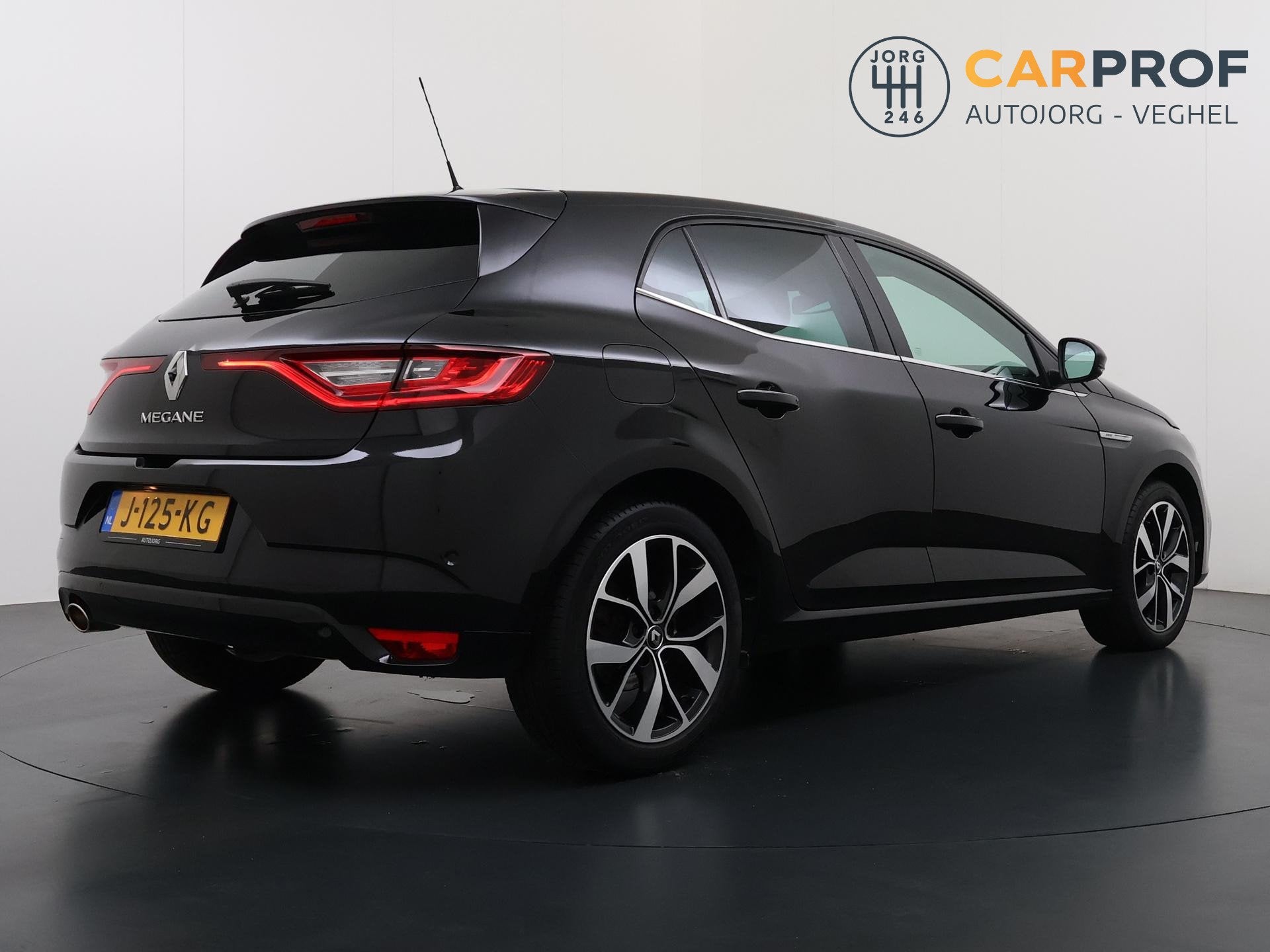 Renault Mégane 1.3 TCe Bose Navigatie | Camera | NL Auto |, Voorwielaandrijving, 4 cilinders, Zwart, Bedrijf