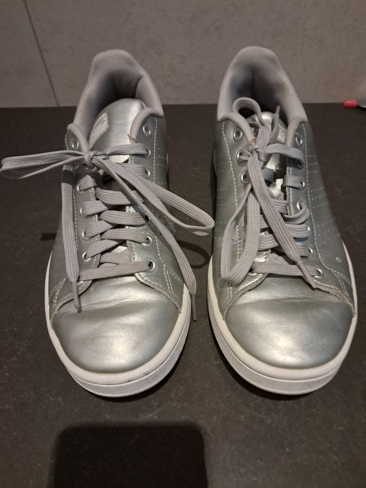 dames schoenen mt 40/40.5  zijn zéér netjes, Ophalen of Verzenden, Zo goed als nieuw, Sneakers of Gympen