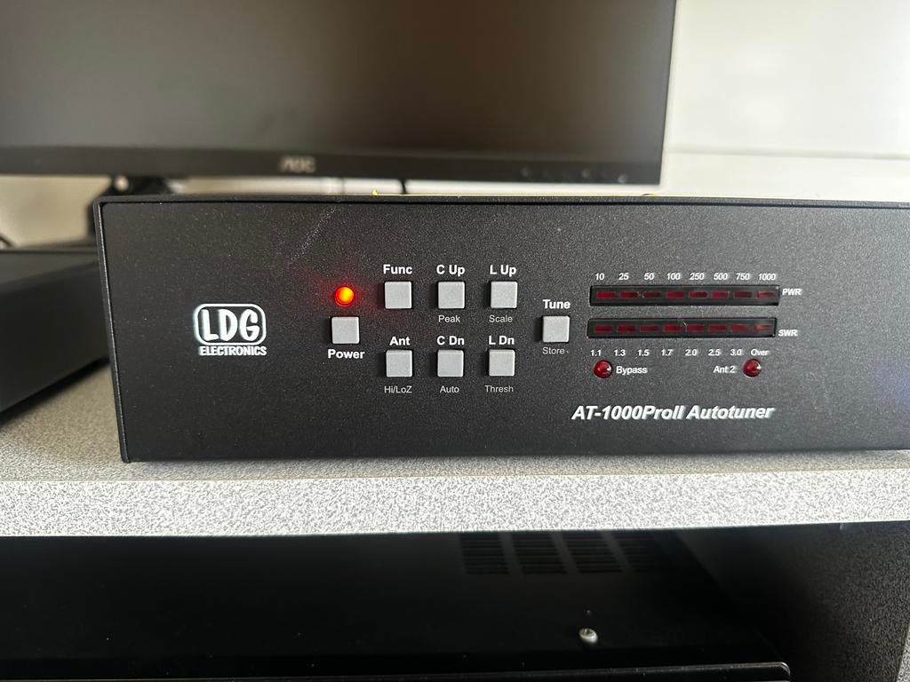 LDG AT-1000ProII | 1 kW Auto Antennetuner | Nette staat, Telecommunicatie, Zenders en Ontvangers, Gebruikt, Ophalen of Verzenden