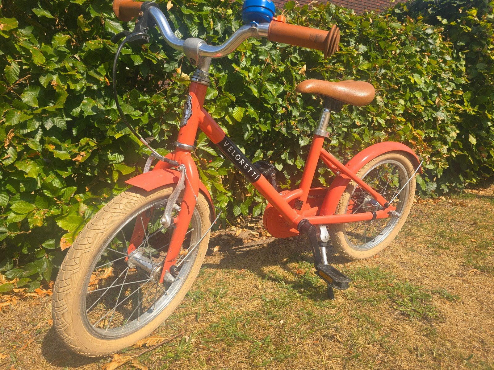 Veloretti Kinderfiets 16 inch - Blazing Salmon, Fietsen en Brommers, Fietsen | Kinderfietsjes, Ophalen, Terugtraprem, Veloretti