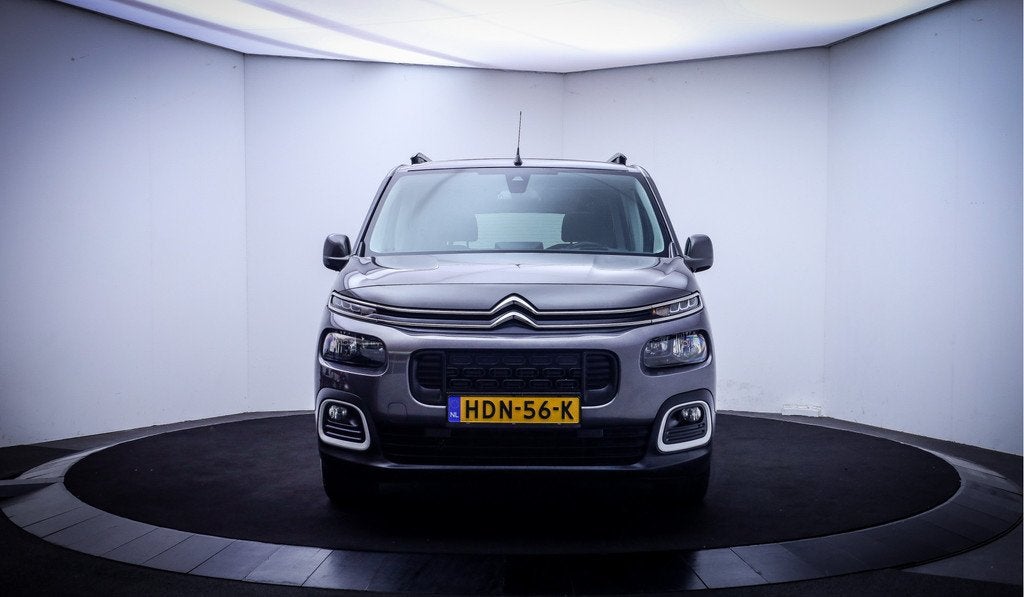 Citroën Berlingo 1.2T SHINE PANO | HEAD UP | 360 CAM | NAVI, Auto's, Citroën, Stof, Gebruikt, 1199 cc, 1331 kg