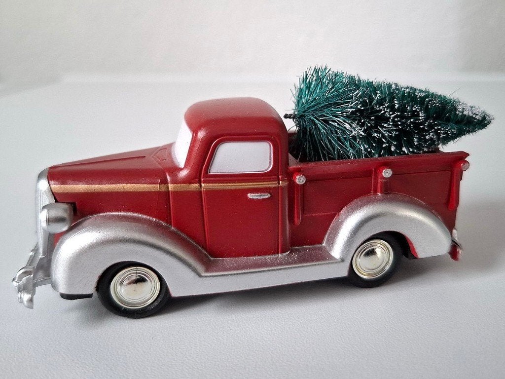 Kerst Auto R/Gr Pick-up truck kerstboom Kerstfiguren, Diversen, Kerst, Ophalen