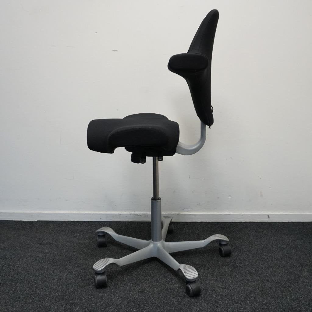 HAG Capisco 8106 Bureaustoelen | Zwart | Nieuwe Stof, Gebruikt, -, Zwart, -