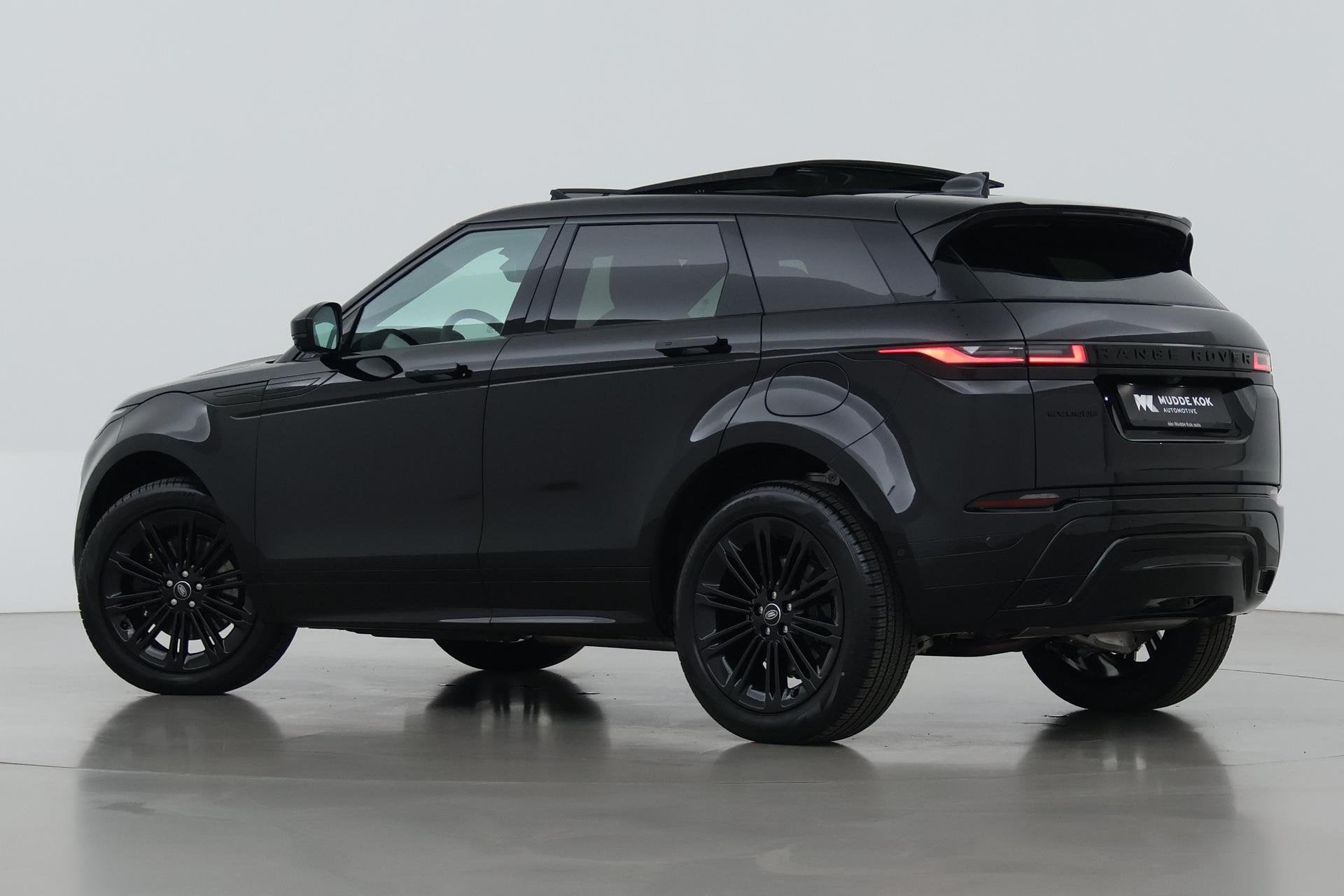 Land Rover Range Rover Evoque 1.5 P270e PHEV AWD Dynamic SE, Auto's, Land Rover, Automaat, Euro 6, 15 kWh, Zwart