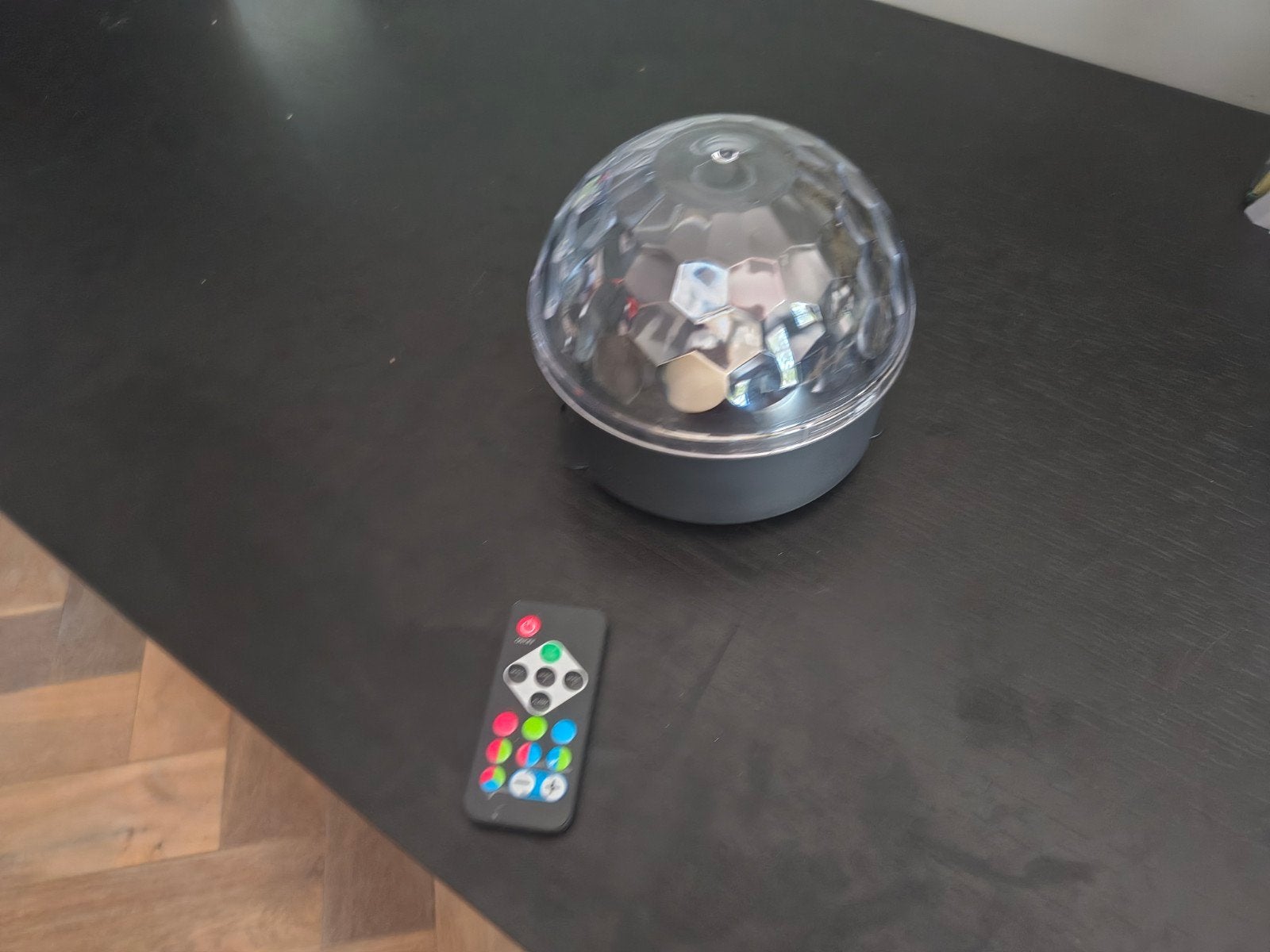 Disco Party Lamp - Zo goed als nieuw, incl. batterij, Ophalen of Verzenden, Zo goed als nieuw, Discobol, Geluidgestuurd