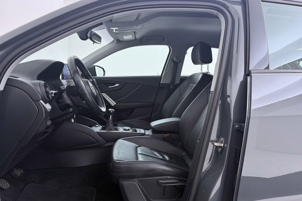 Audi Q2 1.0 TFSI Sport Pro Line | Navigatie | Trekhaak | Cli, Auto's, Audi, Voorwielaandrijving, Gebruikt, 116 pk, Leder