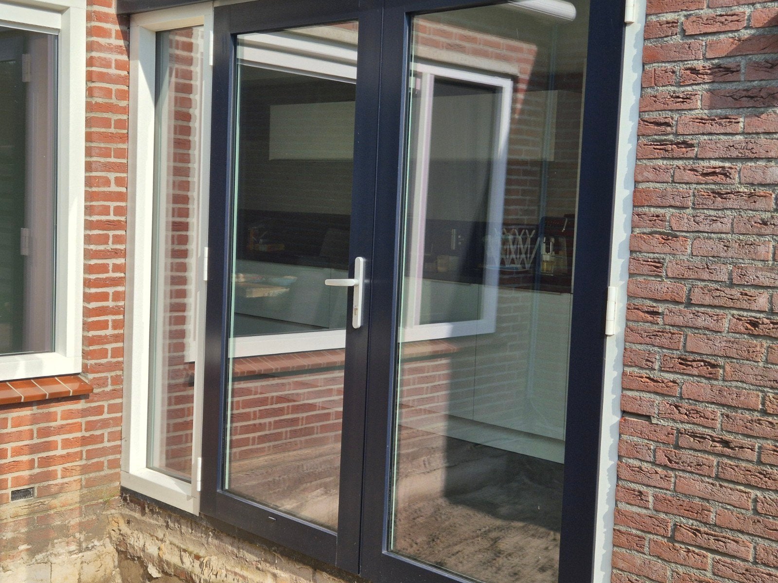 Kunststof kozijnen deuren + raam, Doe-het-zelf en Verbouw, Ophalen, Zo goed als nieuw, Gevelraam of Ruit, Dubbelglas