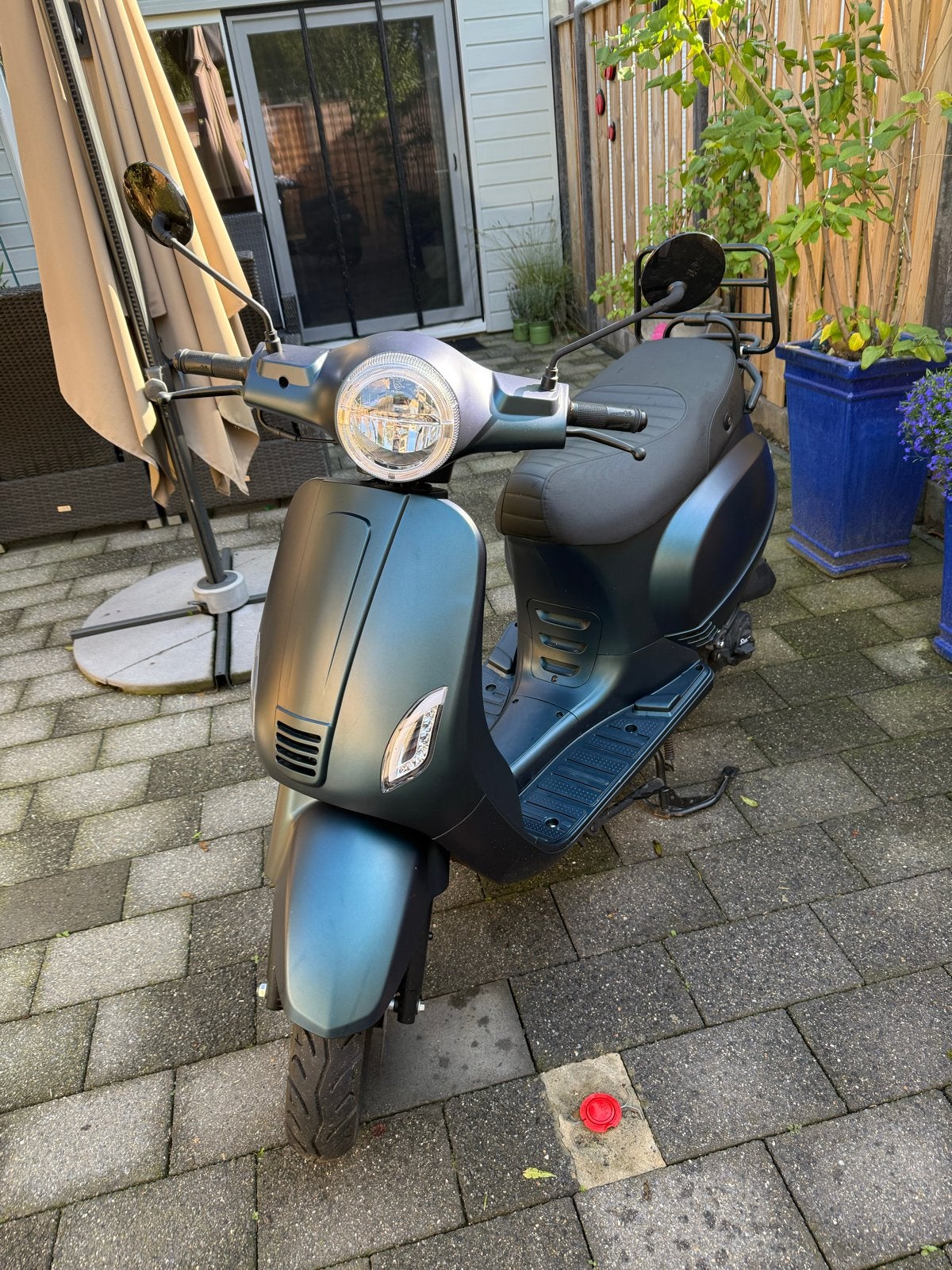 Senzo Rivalux Scooter - Zo goed als nieuw, Ophalen, Maximaal 45 km/u, Zo goed als nieuw, Benzine
