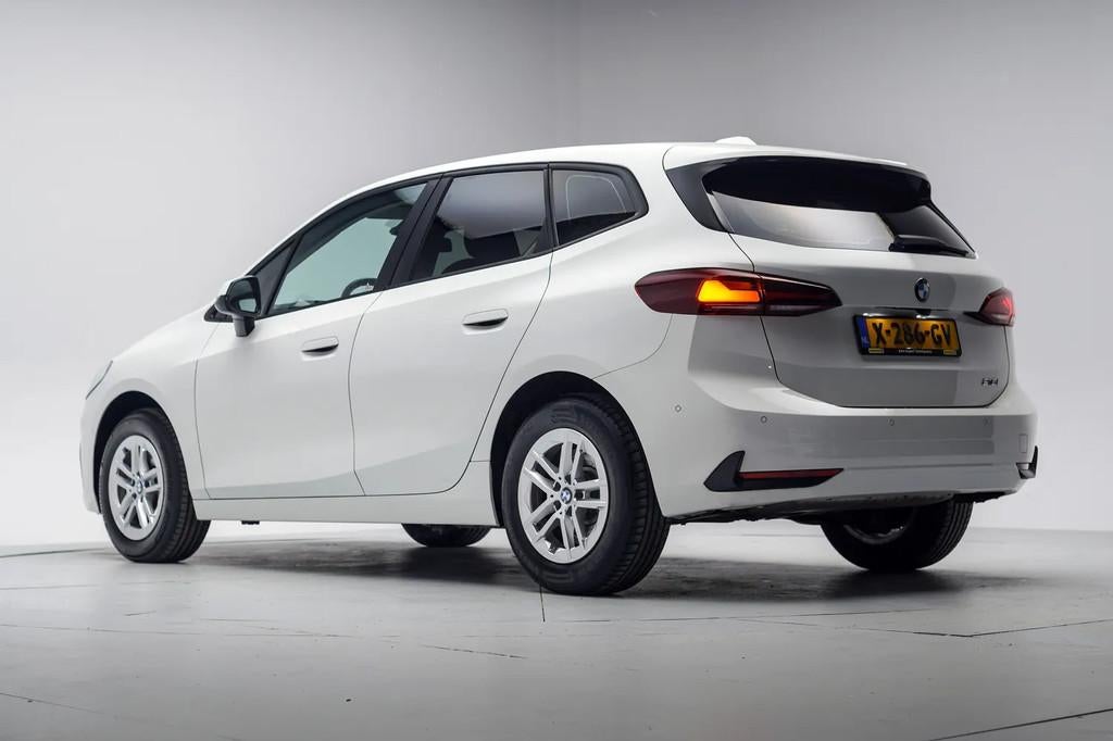 BMW 2 Serie Active Tourer 218i Executive Aut. [ LED Navi Cam, Auto's, Automaat, 136 pk, Gebruikt, 1445 kg