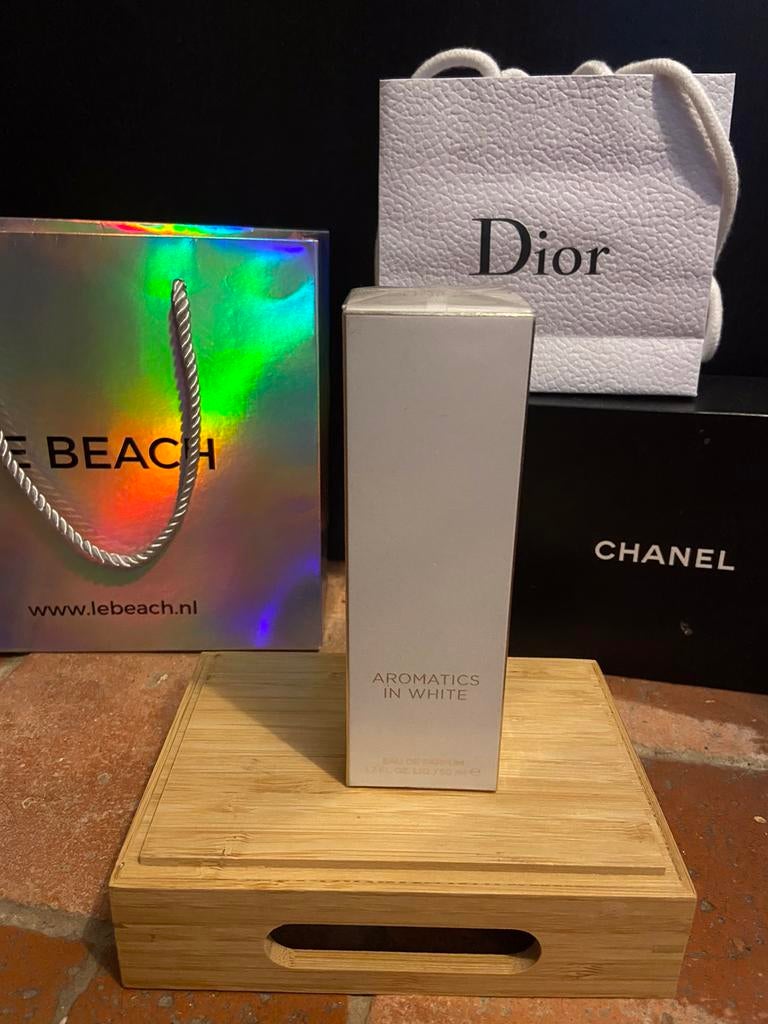 Clinique Aromatics in White eau de parfum 50ml, Ophalen of Verzenden, Nieuw