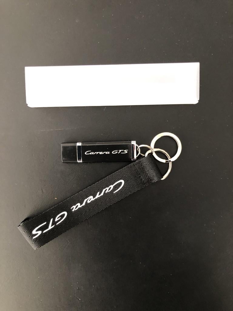 Originele Porsche 911 Carrera GTS design sleutelhanger NIEUW, Ophalen, Nieuw, Auto's