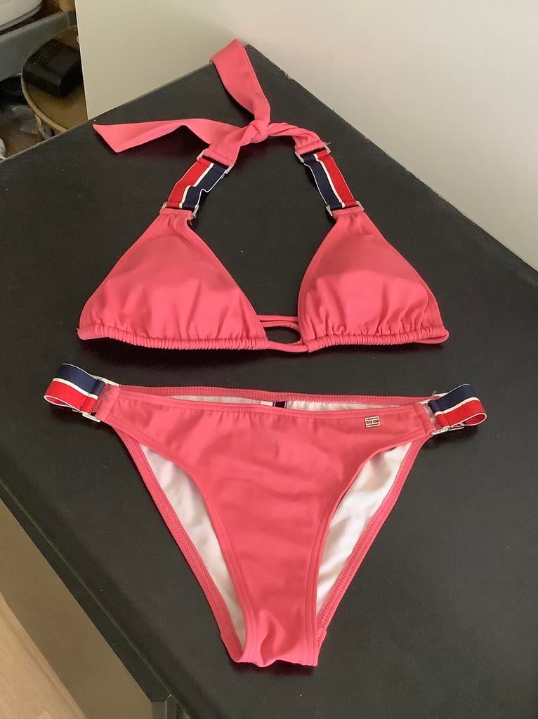 TOMMY HILFIGER bikini maat 36. Nieuw, Ophalen of Verzenden, Nieuw, Overige kleuren, Bikini