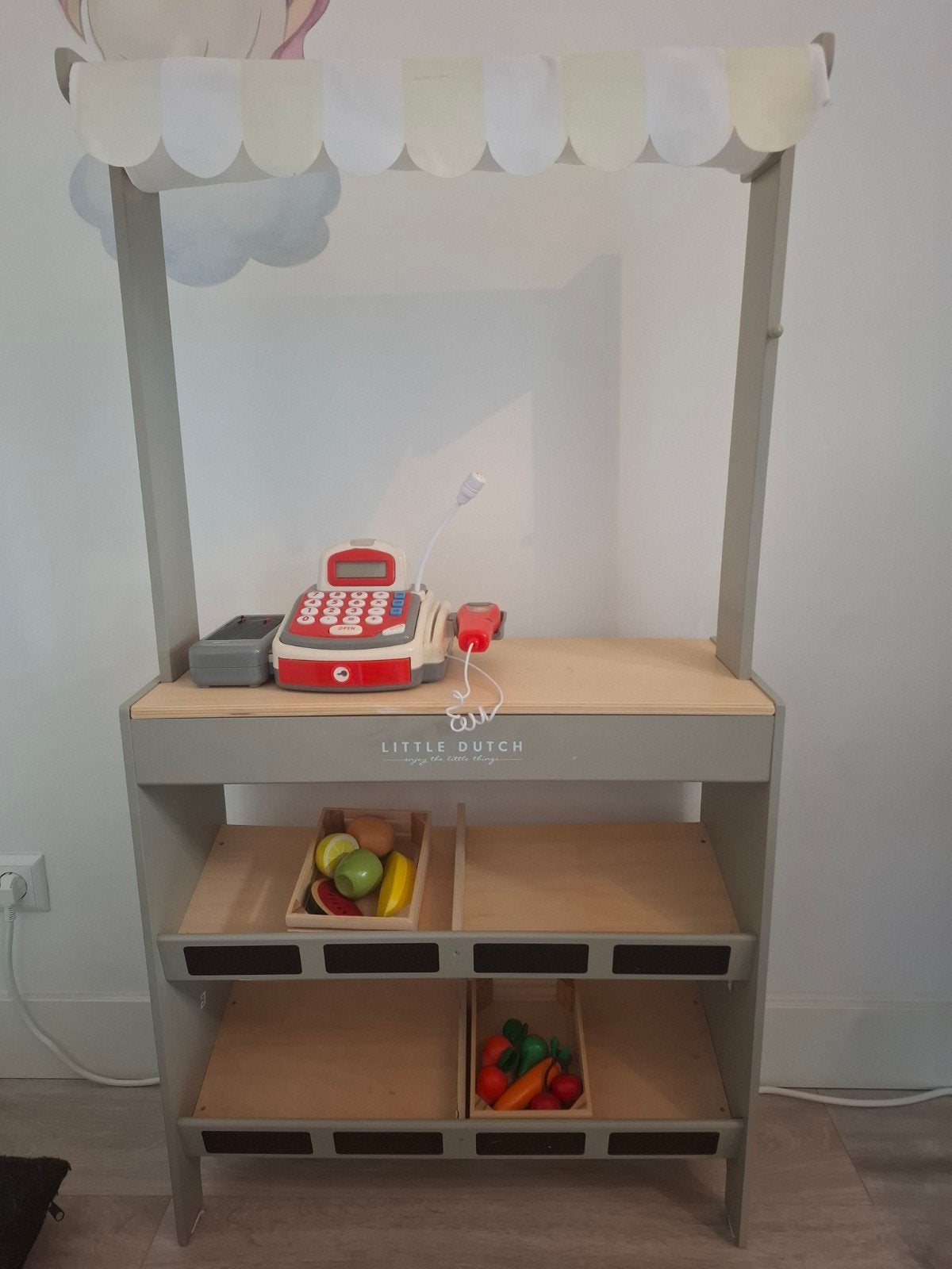 Little Dutch houten marktkraam met 2 bakjes met houten acces, Kinderen en Baby's, Ophalen, Gebruikt, Jongen of Meisje