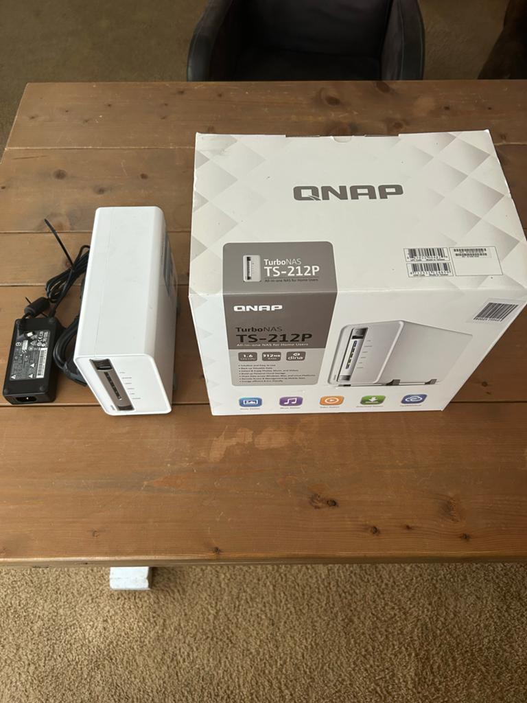 QNAP TurboNAS TS-212P NAS voor thuisgebruikers, Ophalen of Verzenden, Zo goed als nieuw