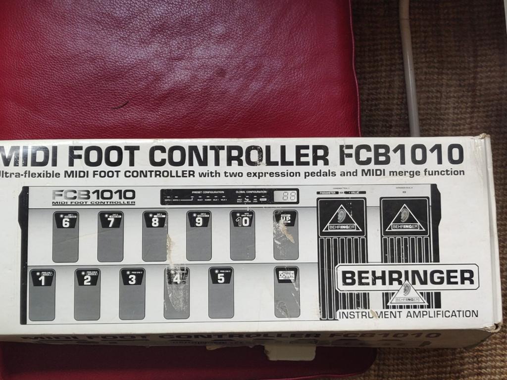 Behringer midi foot controller FCB1010, Muziek en Instrumenten, Effecten, Ophalen, Gebruikt
