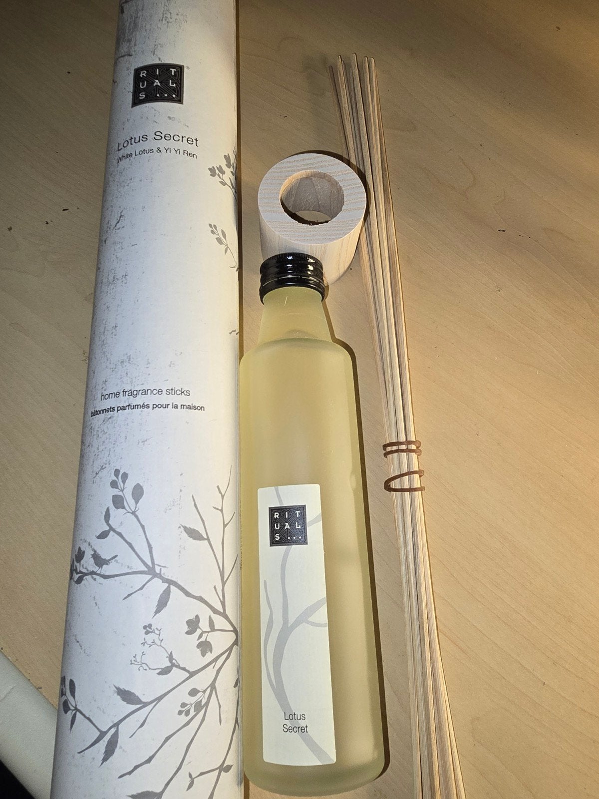 Rituals Lotus Secret Geurstokjes - nieuw, Ophalen of Verzenden, Nieuw, Wit, Glas