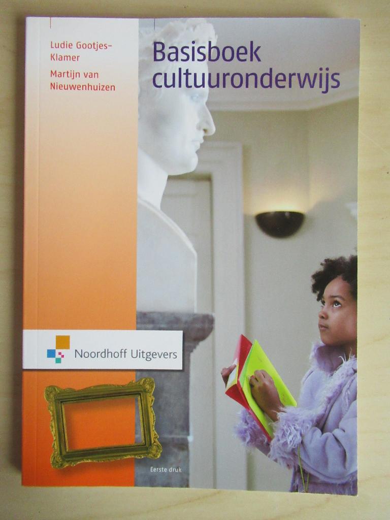 Basisboek cultuuronderwijs, Boeken, Studieboeken en Cursussen, Diverse auteurs, Zo goed als nieuw, Alpha, HBO