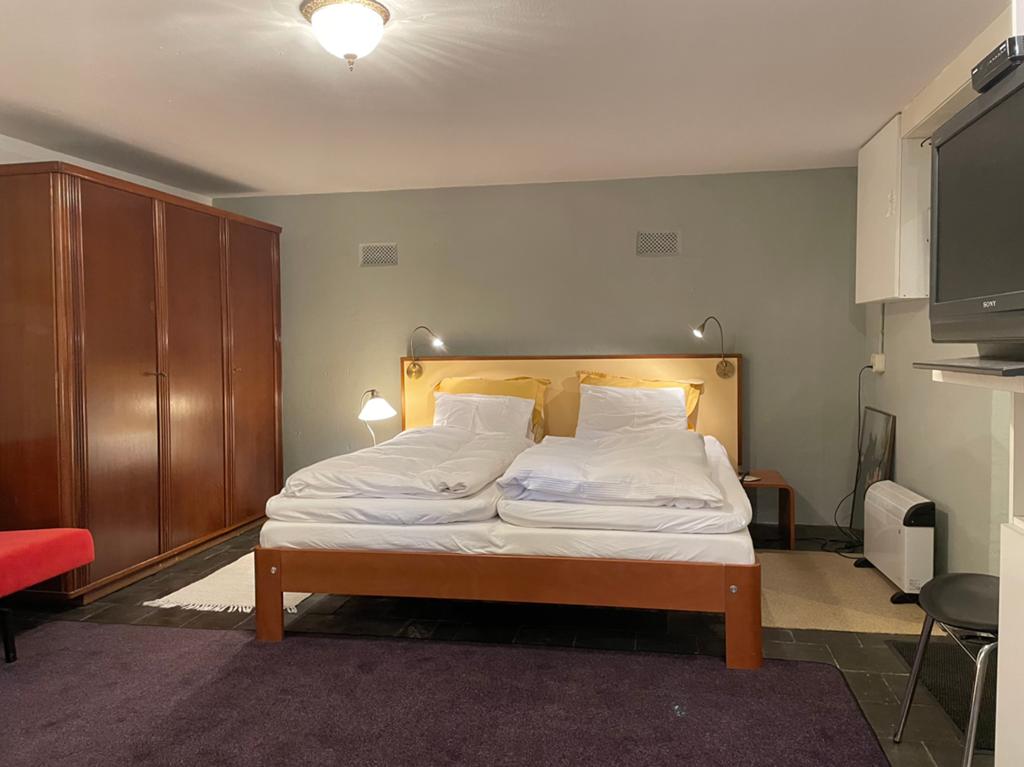 Toplocatie, Souterrain als pied á terre., Ophalen of Verzenden, Zo goed als nieuw, Eenpersoons, Zie foto's