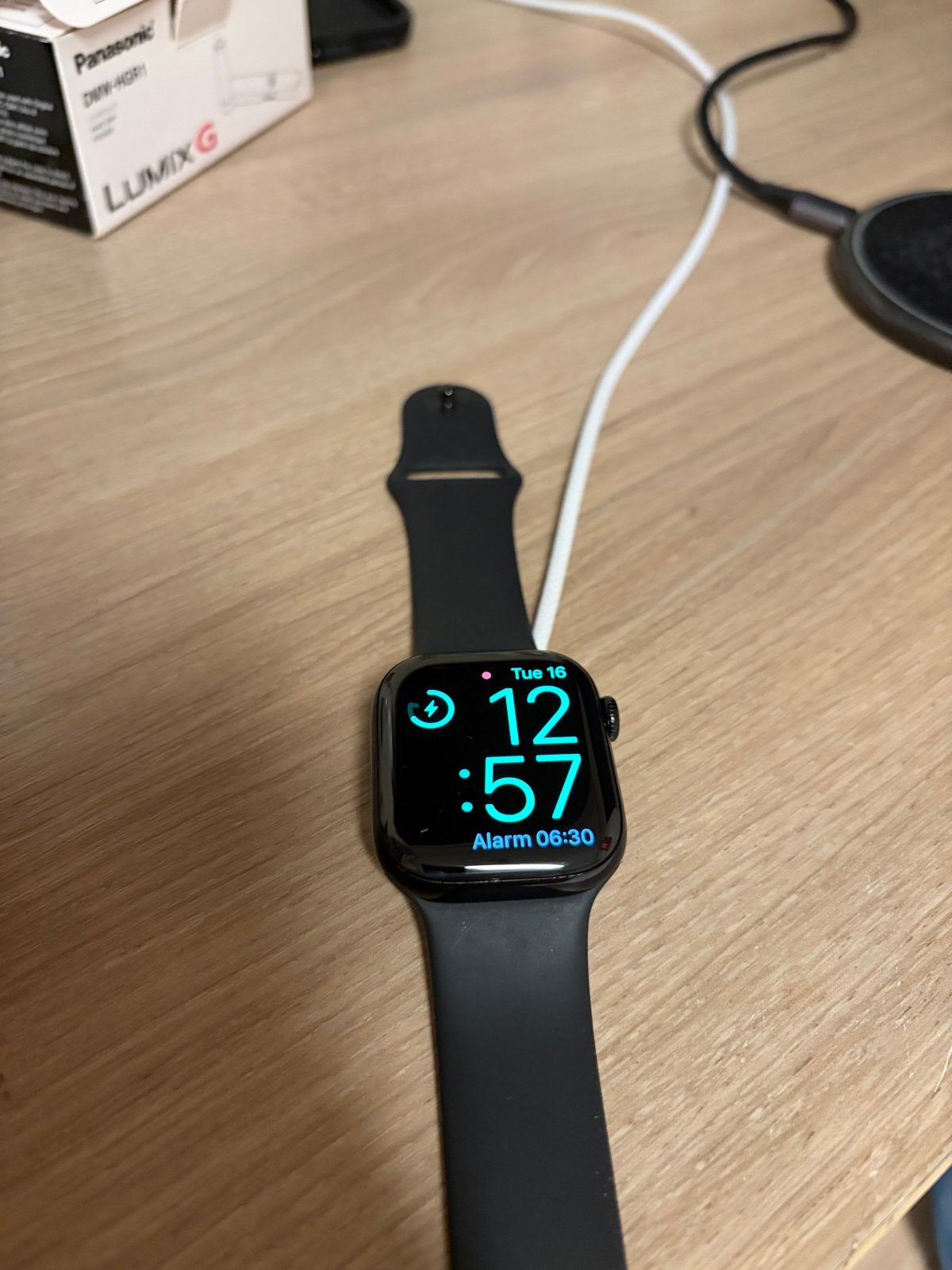 Apple Watch Series 11 42 mm Zwart - Inclusief oplader, Hartslag, Zwart, IOS, Ophalen of Verzenden