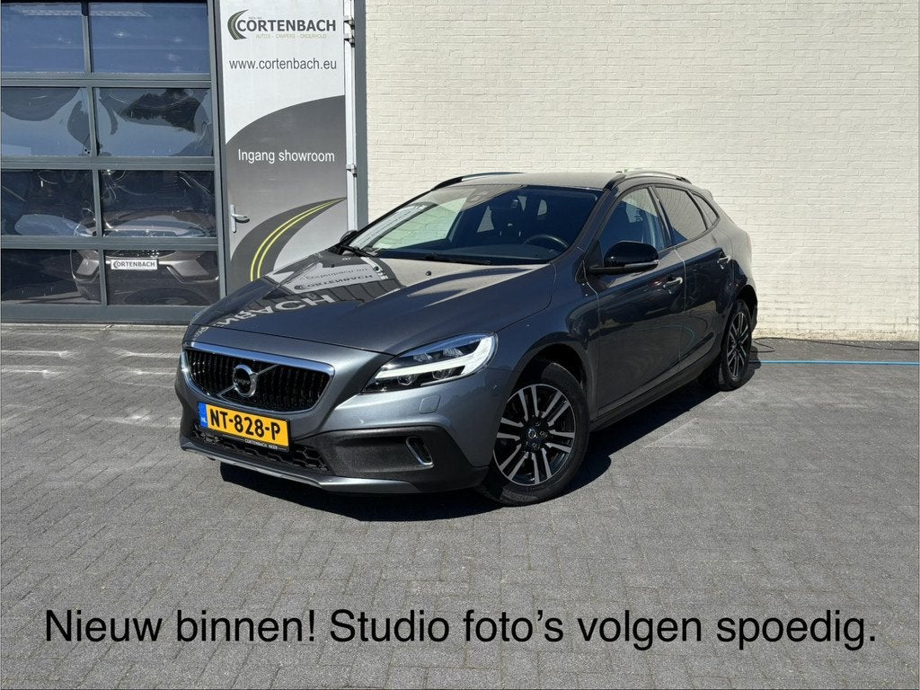 Volvo V40 Cross Country 1.5 T3 Nordic+ | Trekhaak. afn | Cru, Auto's, Volvo, Te koop, V40, ABS, Achteruitrijcamera, Airbags, Airconditioning
