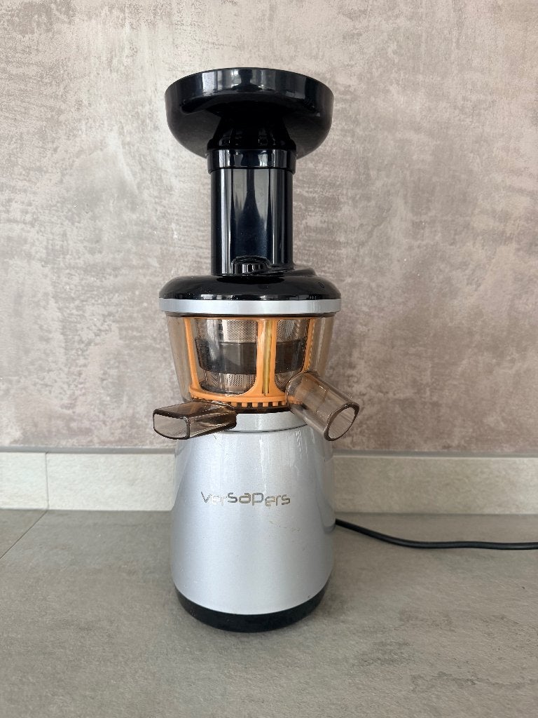 Versapers Slowjuicer (zilver) – Weinig gebruikt, Ophalen of Verzenden, Gebruikt, Slowjuicer