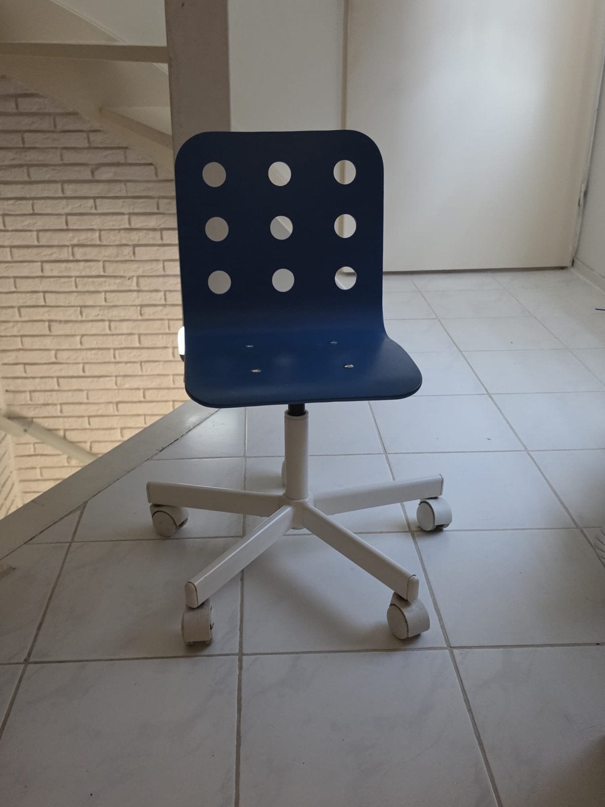 IKEA kinder bureaustoel - Blauw, Huis en Inrichting, Ophalen, Gebruikt, Blauw, Bureaustoel