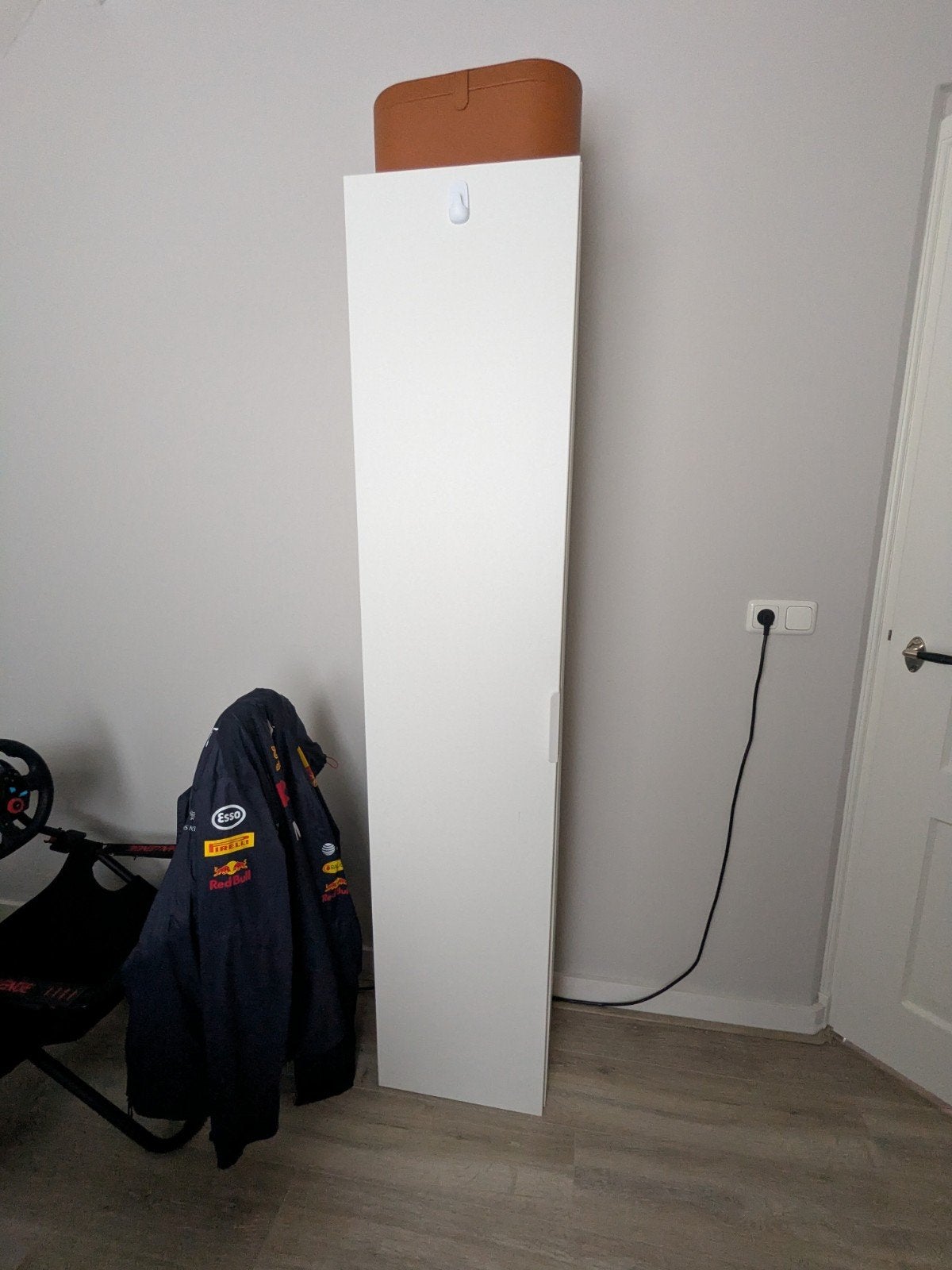 Smalle witte kast met glazen planken, Ophalen, Minder dan 50 cm, 200 cm of meer, Minder dan 25 cm