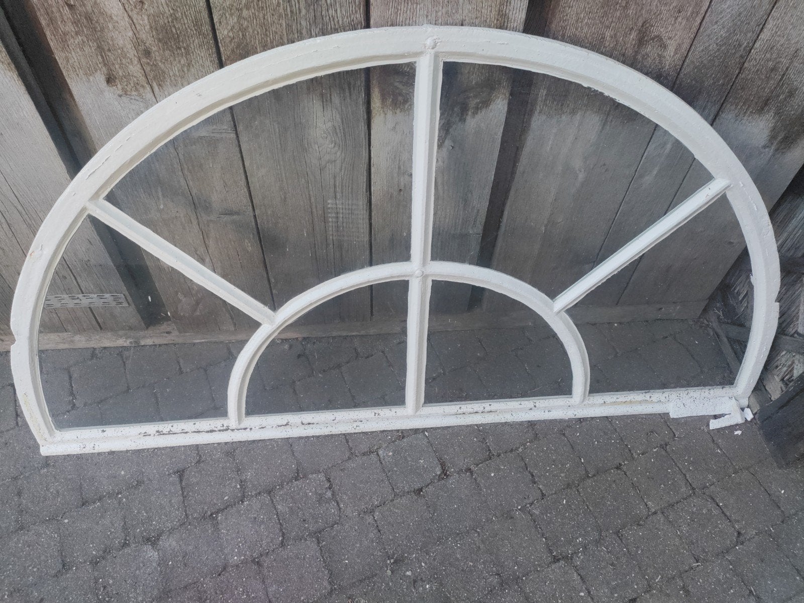 Gietijzeren raam 136x72,5 cm - Decoratief of functioneel, Doe-het-zelf en Verbouw, Glas en Ramen, Ophalen, Gevelraam of Ruit, Gebruikt