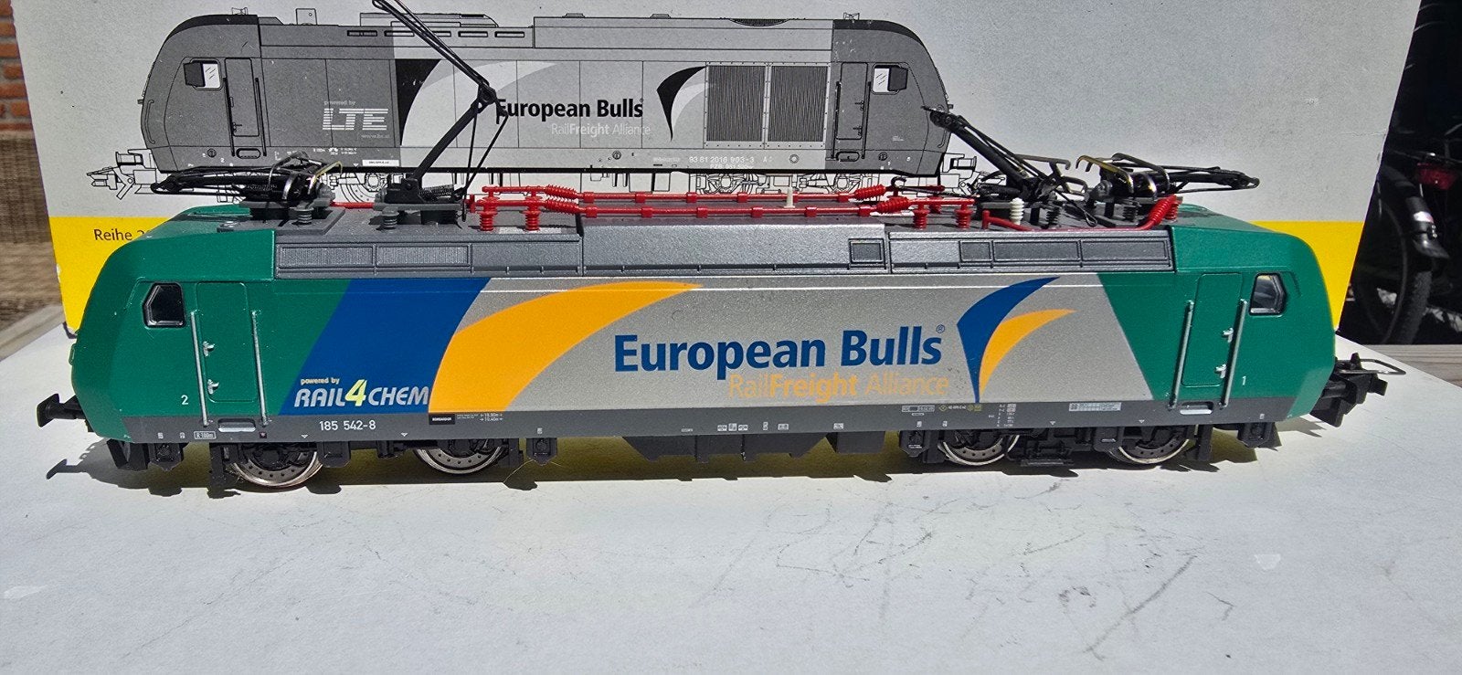 trix express H0 european bulls elok  met optische gebreken., Gebruikt, Trix, Ophalen of Verzenden, Gelijkstroom