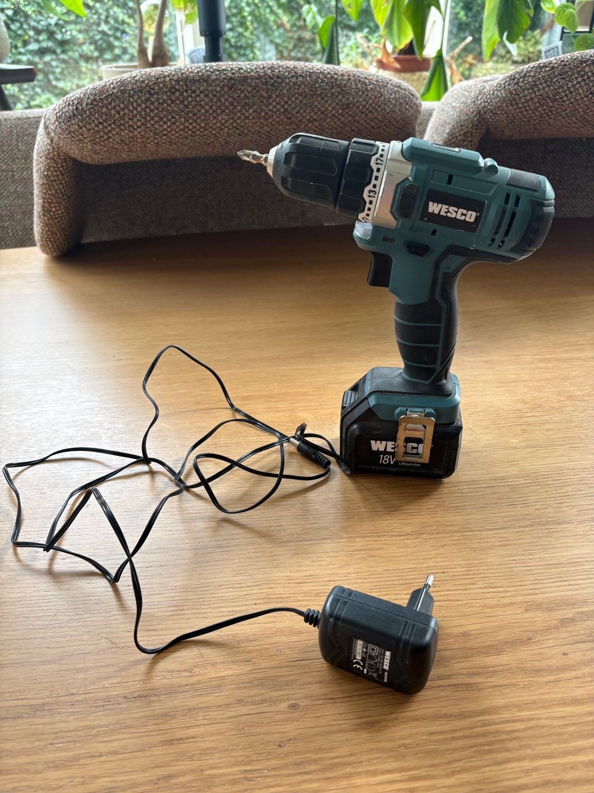 Wesco 18V Accuboormachine met Oplader, Ophalen, Gebruikt, Variabele snelheid, Boor- en Schroefmachine