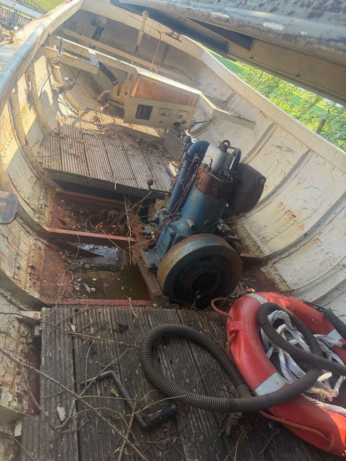 Staal Sleepvlet - Opknapper met Motor, Ophalen, Gebruikt