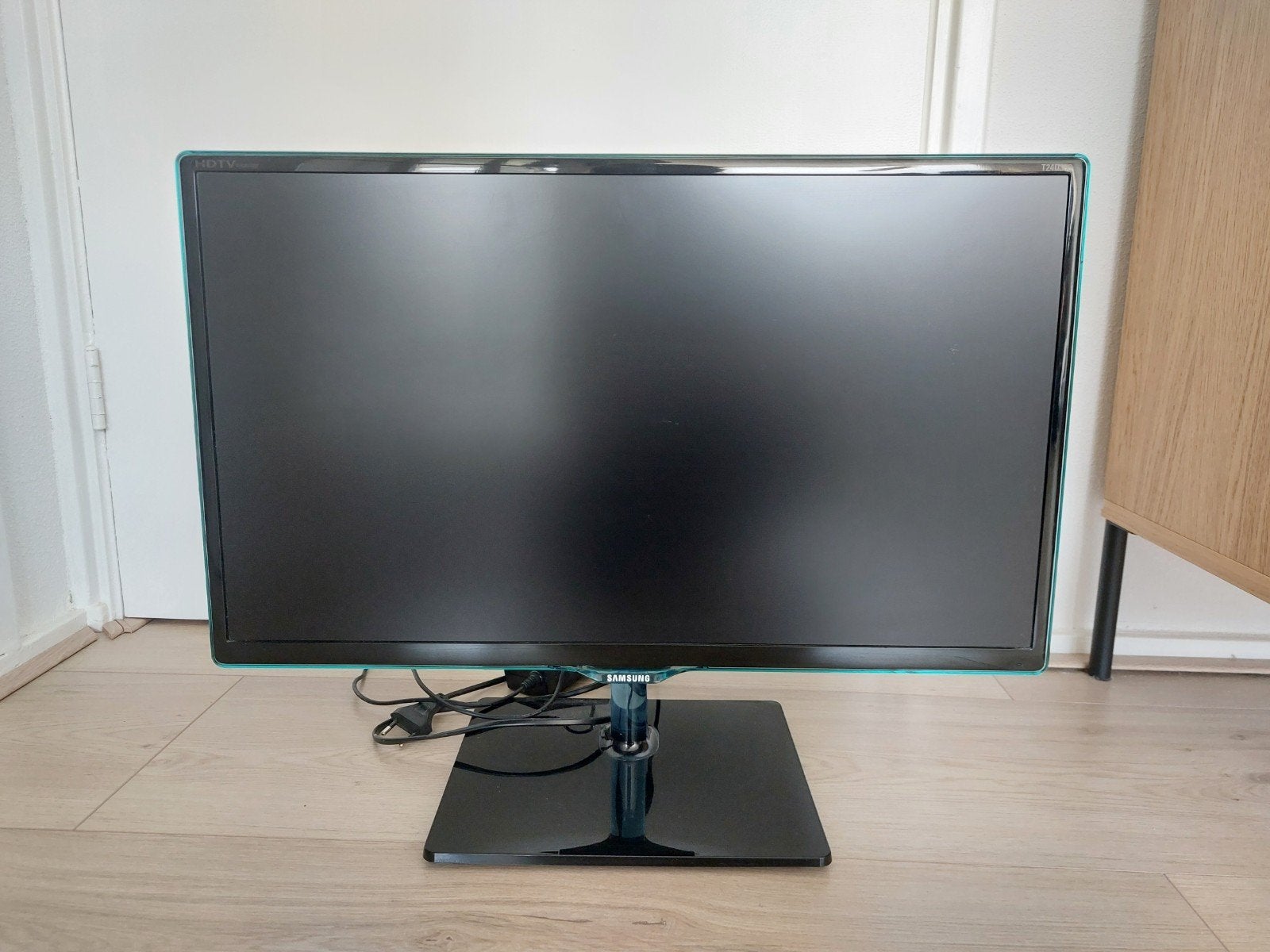 Samsung TV 23/24 inch - Gebruikt met lichte beschadiging, Audio, Tv en Foto, Ophalen, Gebruikt, 50 Hz, Samsung