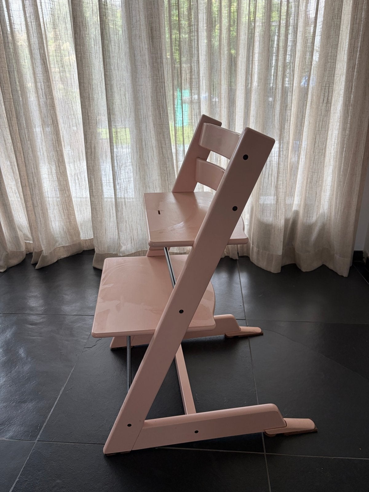 Stokke Tripp Trapp met Babyset en Dienblad (ZGAN), Ophalen, Zo goed als nieuw, Meegroeistoel, Afneembaar eetblad
