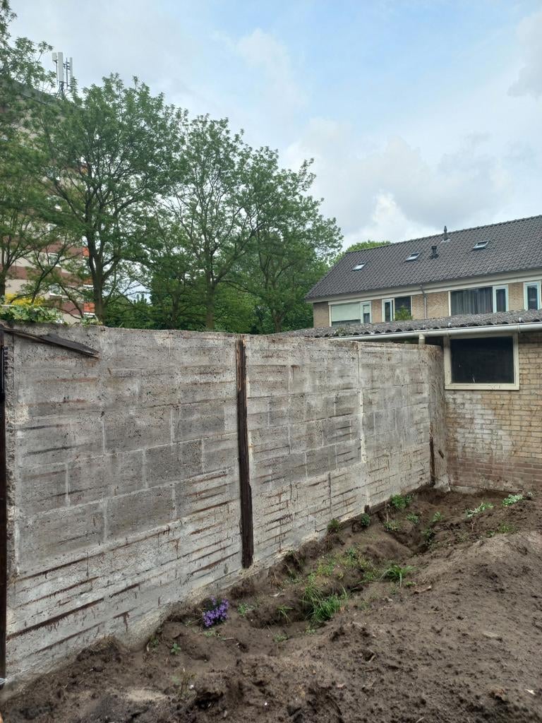Betonnen muur, Ophalen, Overige materialen, Gebruikt, Minder dan 3 meter