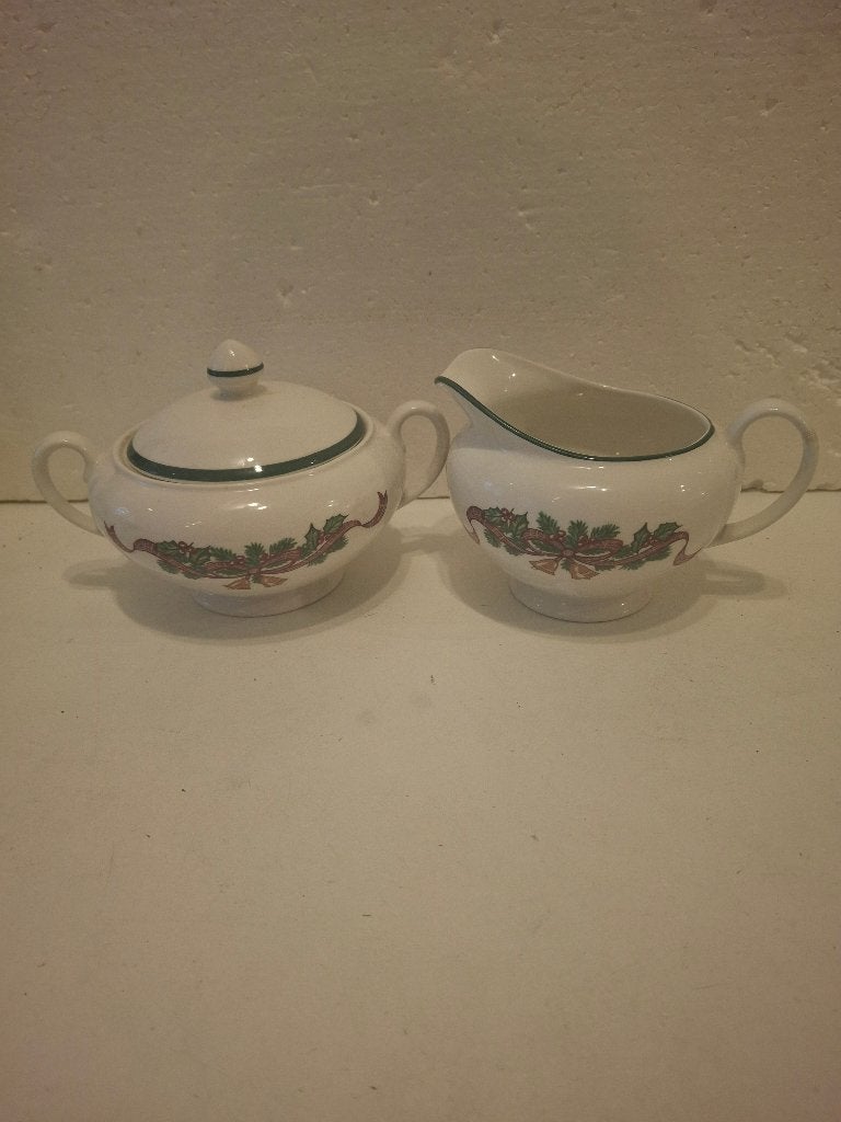 Johnson Brothers - Victorian Christmas - mooi roomstelletje, Antiek en Kunst, Antiek | Servies los, Ophalen of Verzenden