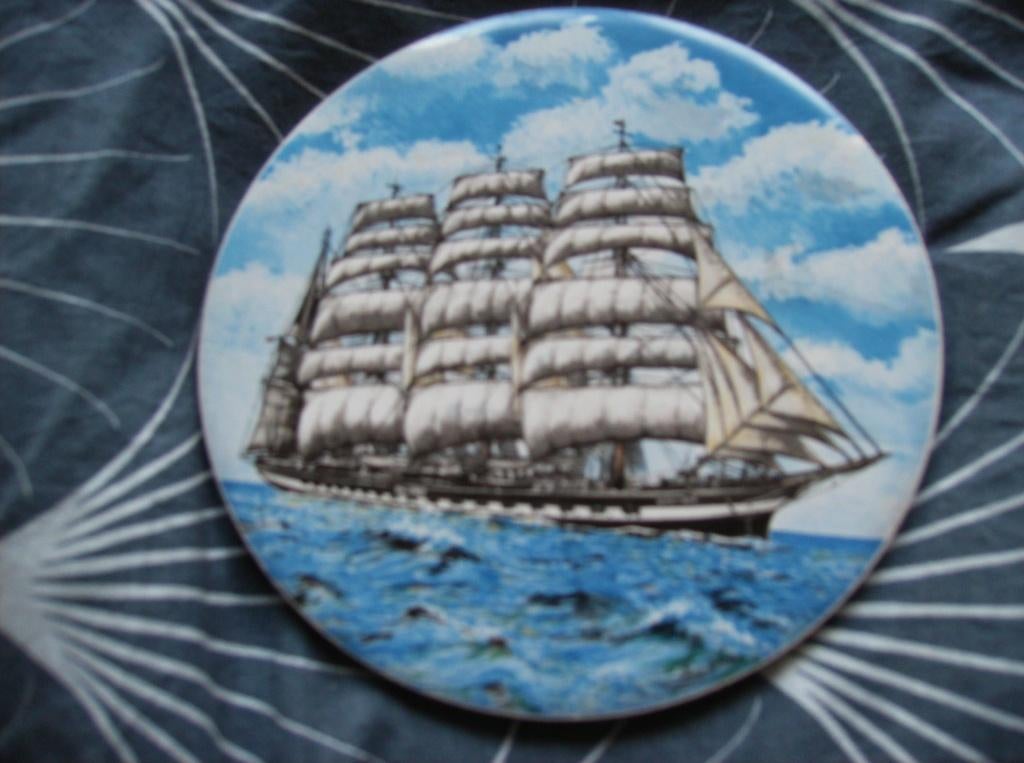 ROYAL KENDAL SCHIP,  KERAMIEK, OM OP TE HANGEN, Ophalen of Verzenden, Zo goed als nieuw, Boek of Tijdschrift