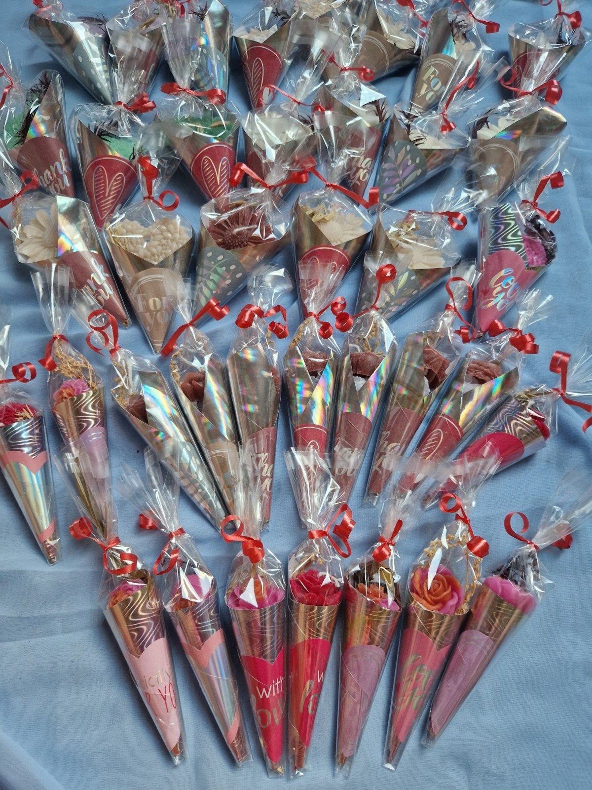 40 bedankjes: Boeket & Hangertjes Bruiloft Babyshower, Ophalen of Verzenden, Nieuw, Feestartikel, Geboorte of Huwelijk