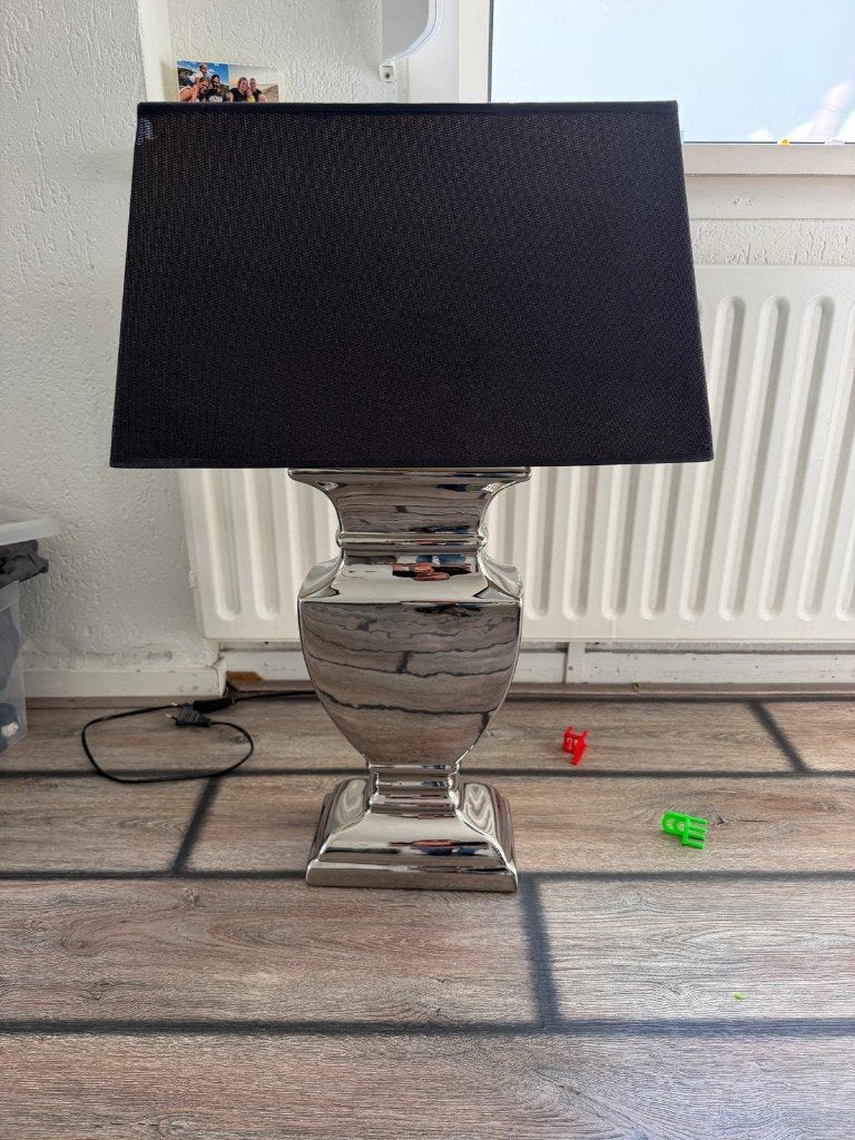 Zwarte schemerlamp 70cm hoog, Ophalen, Gebruikt, Keramiek, Met schakelaar