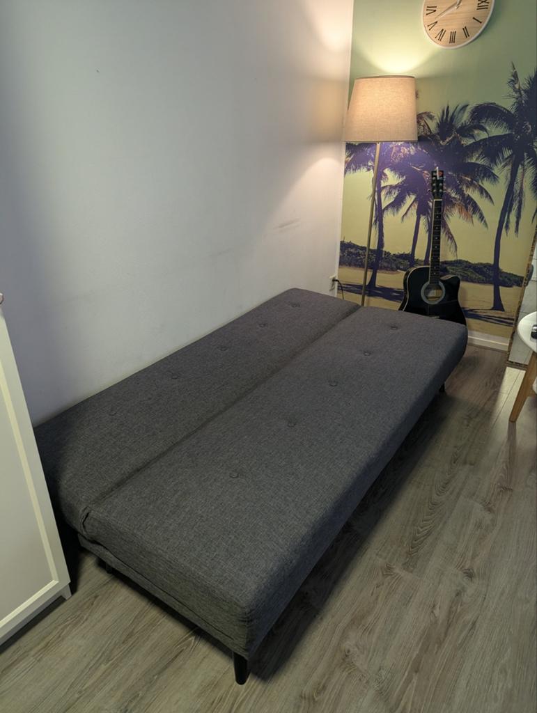 Grijze Slaapbank / Sofabed - 190x105 Cm, Huis en Inrichting, Ophalen, Gebruikt, Tweepersoons, 190 cm of minder