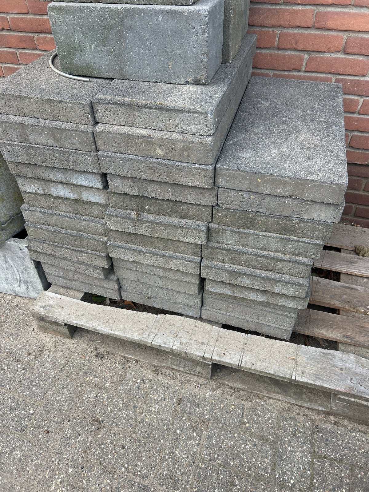 Gebruikte betontegels voor terras of pad, Tuin en Terras, Ophalen, Gebruikt, 5 tot 10 m², Beton