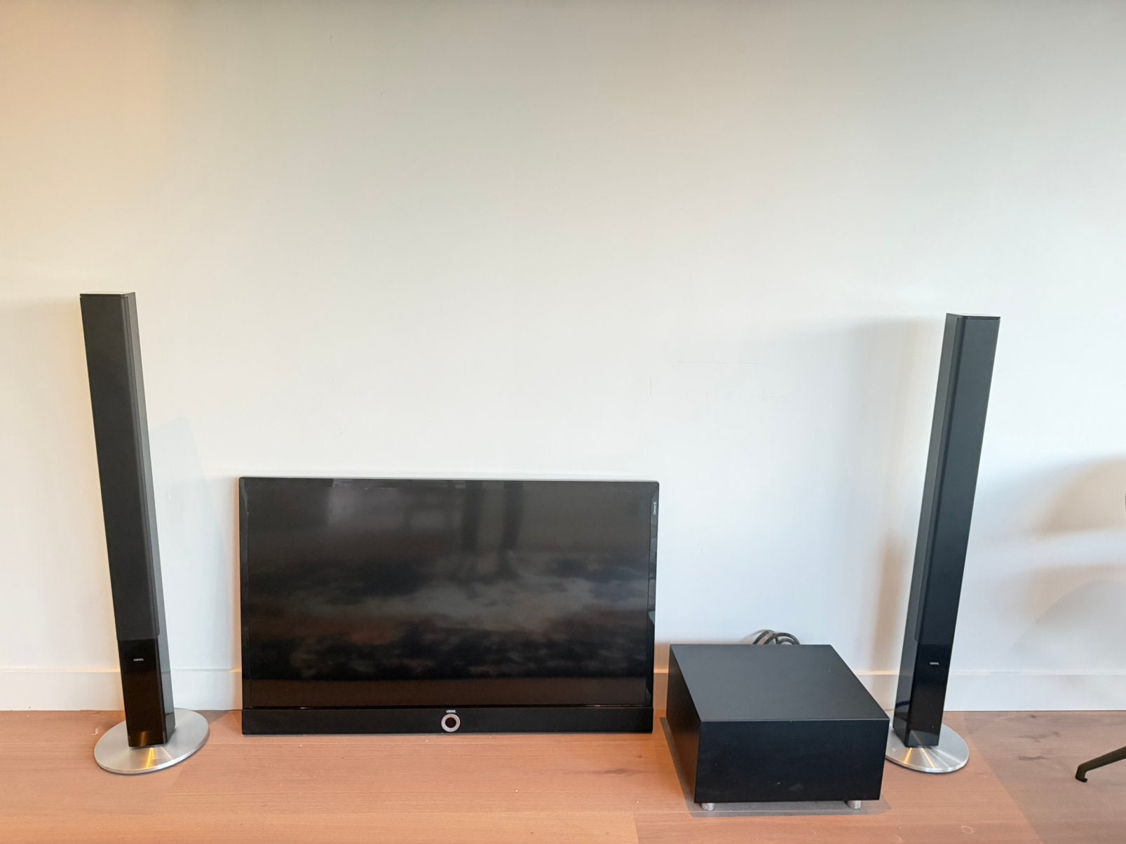 Loewe Connect ID 46 TV + originele Loewe speakers, subwoofer, Gebruikt, 70 watt of meer, Overige spelers, Ophalen