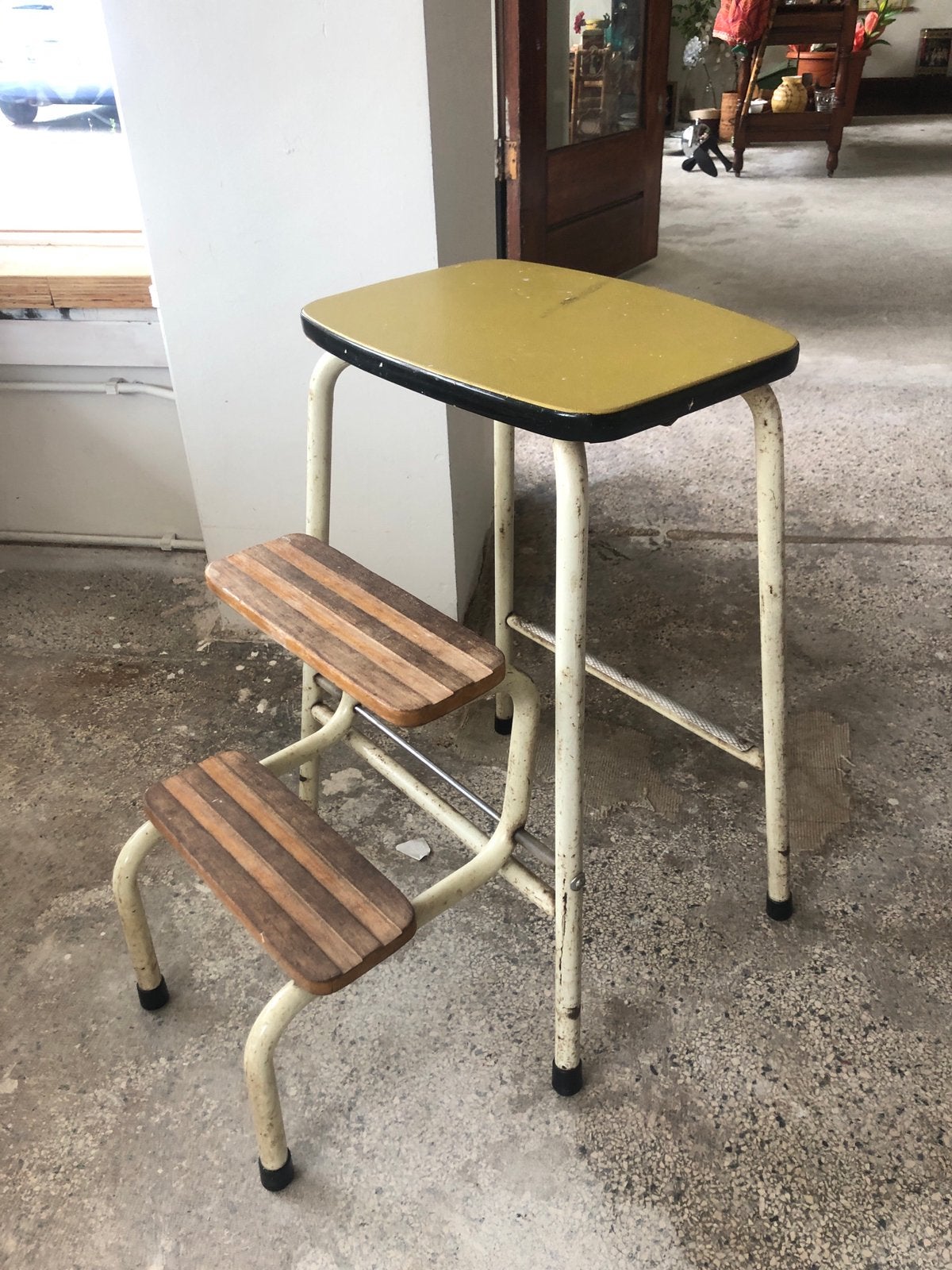 Brabantia keukenkruk oud 61 cm hoog, Huis en Inrichting, Krukjes, Ophalen, Gebruikt, IJzer