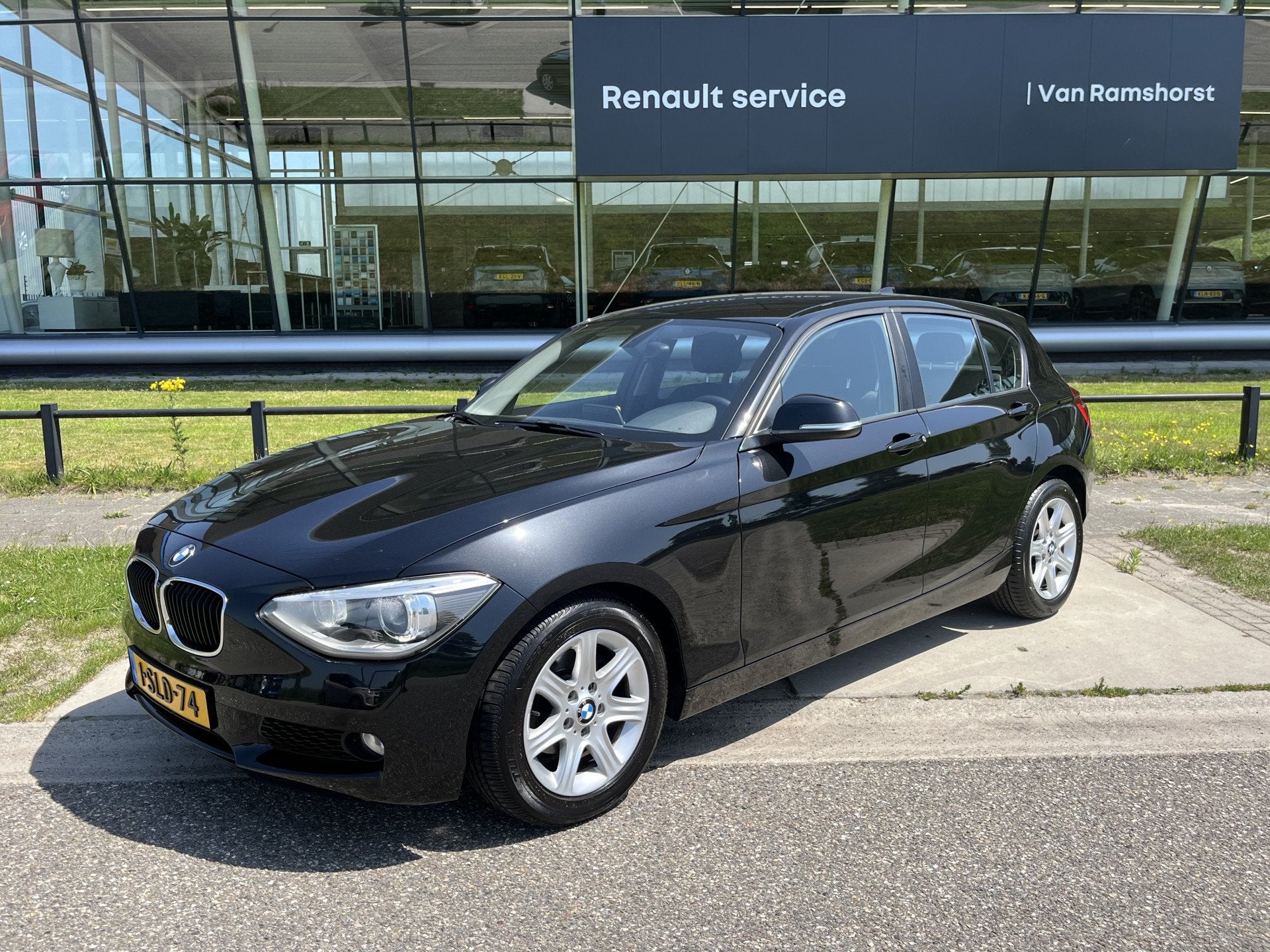 BMW 1-serie 116i EDE Executive 136PK / Meeneemprijs / Let op, 1-Serie, Gebruikt, 4 cilinders, Automatische klimaatregeling
