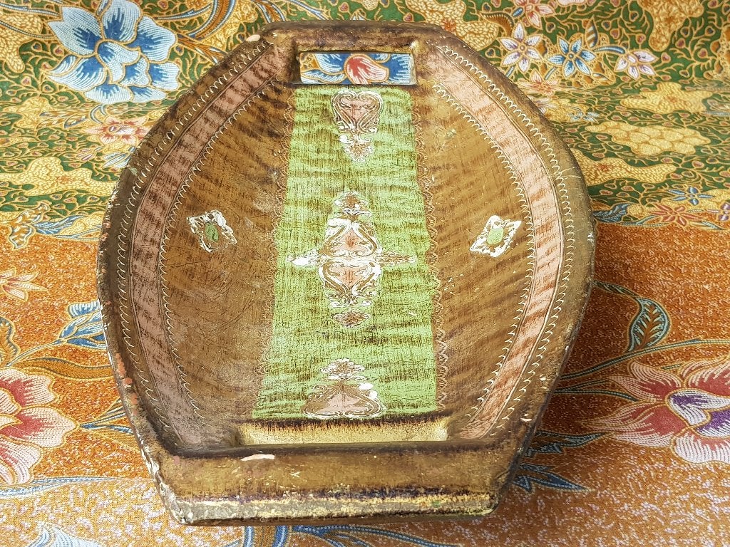 Mooie oude brocante schaal uit Italië van hout en gips 46 cm, Ophalen of Verzenden