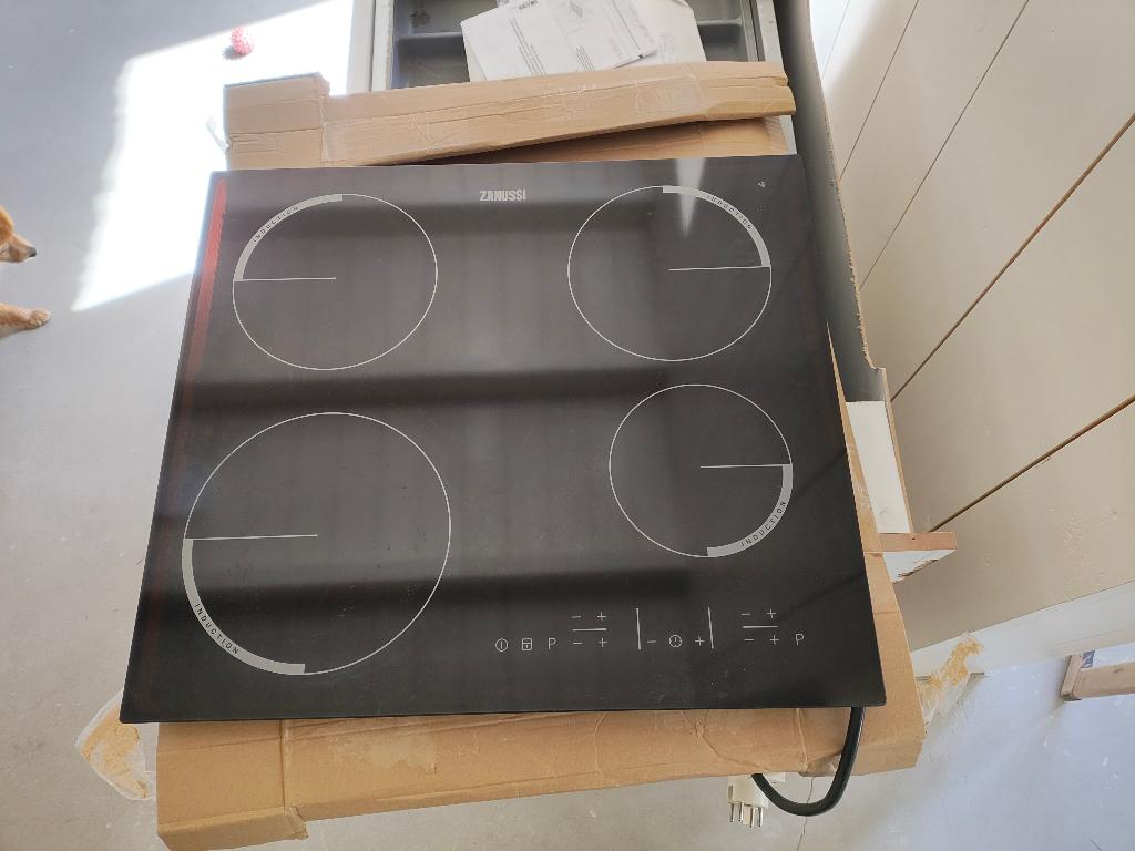Kookplaat Zanussi 4 pits., Ophalen, 4 kookzones, Zo goed als nieuw, Inbouw