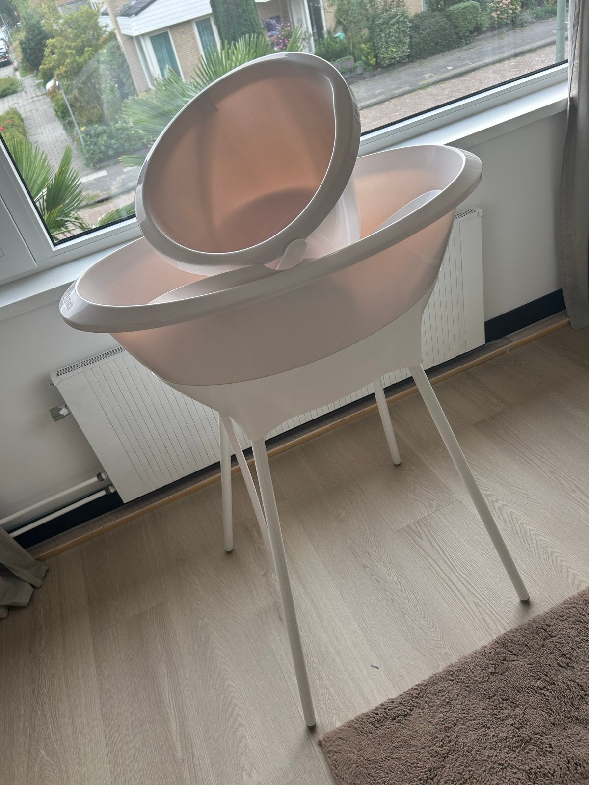 Luma baby bad set wit/almond beige, Kinderen en Baby's, Nieuw, Badje, Standaard, Ophalen