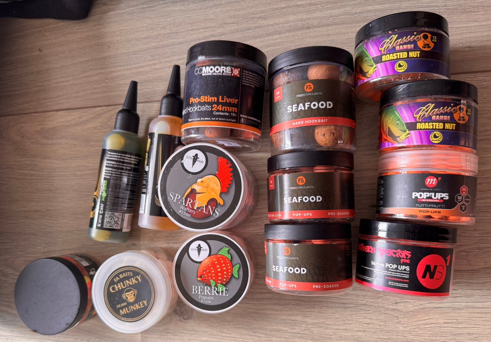 Grote partij karperaas | Korda Goo, Mainline, MTC, Martin SB, Ophalen of Verzenden, Nieuw, Overige typen