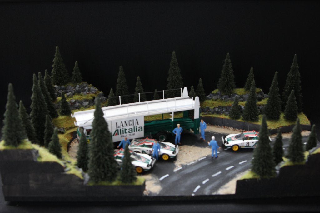 Diorama Shake Down Team Lancia Rallye Monte-Carlo 1976 1:43, Hobby en Vrije tijd, Modelbouw | Figuren en Diorama's, Info@bennie-gs.nl